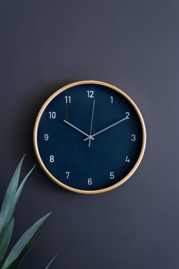 Black Faced Wall Clock With Metal Frame Online Sale